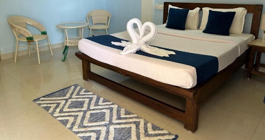 Панорама Aqua Wave by YogiTree Hotels (ex. Aqua Vista) 3*