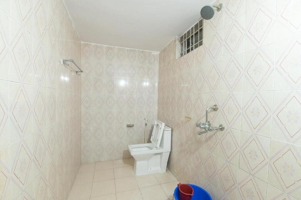 Территория Hotel Rohit Holiday Homes (ex. Rohit Holiday Homes Guest House) 2*