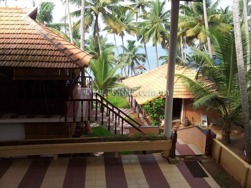 Готель Black Beach Resort 2*