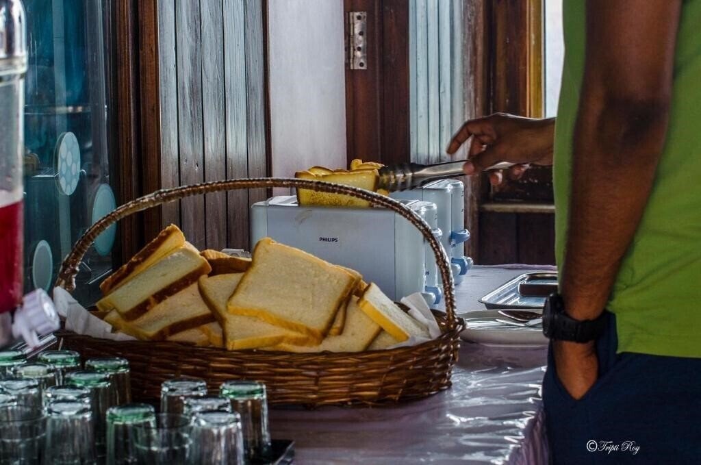 Панорама The Queeny 3*