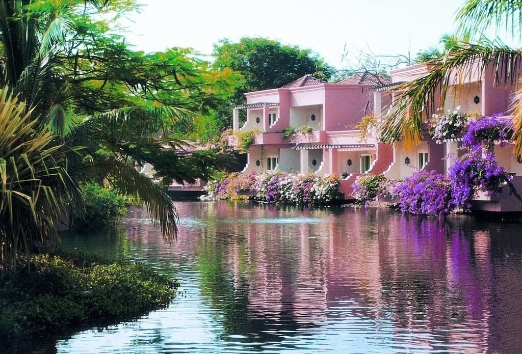 Готель The Leela Palace Kempinski 5*