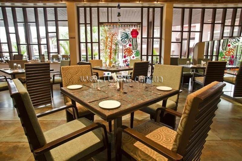 Изображение The Golden Crown Hotel 4*