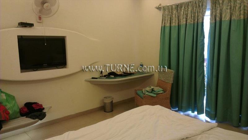 Фотография The Golden Crown Hotel 4*