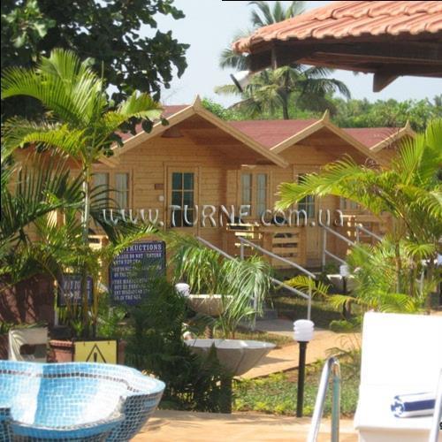 Готель Goa Beach House 2*