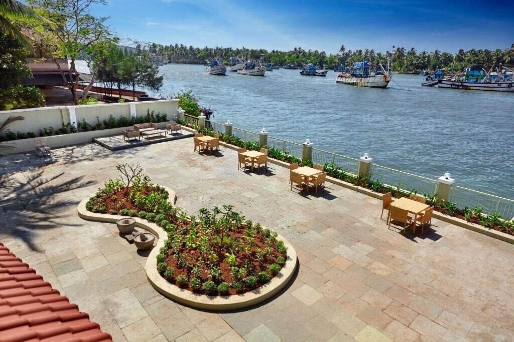 Панорама Dempo River Sal 3*