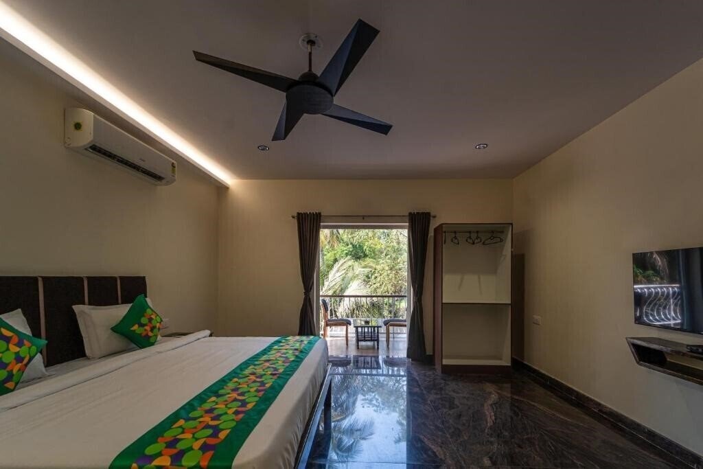 Апартаменти Treebo Grand Royale Eco Residency with Pool (ex. Grand Royale Eco Residency) 3*