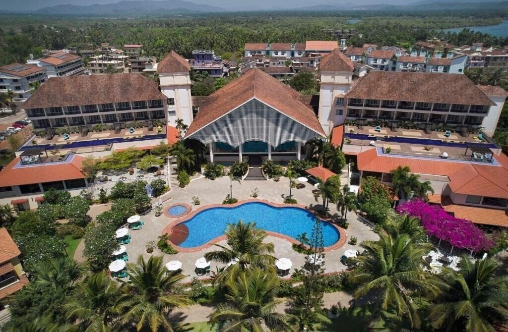 Готель Radisson Blu Resort Goa Cavelossim Beach 5*