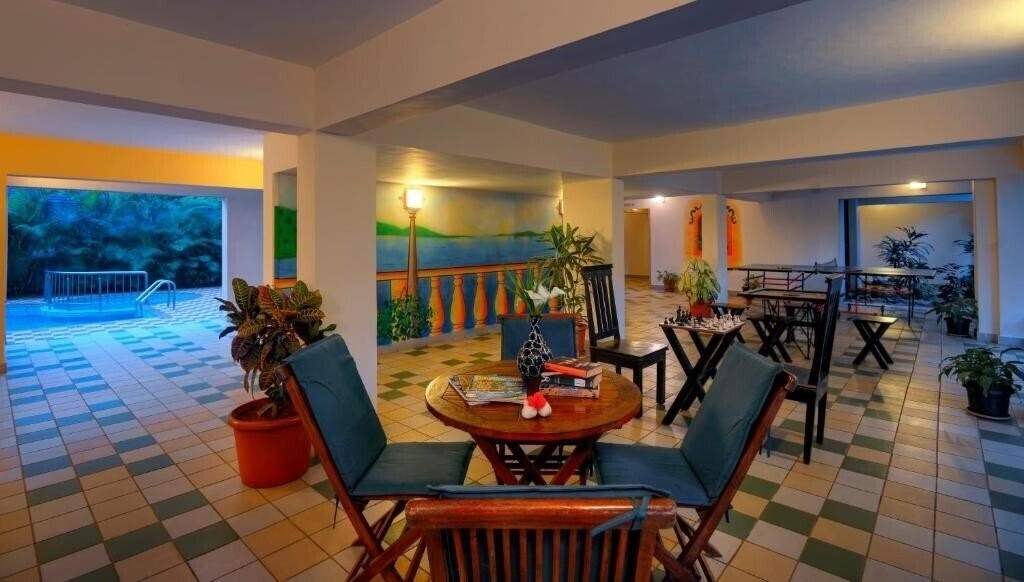 Зображення The Treehouse Blue 3*