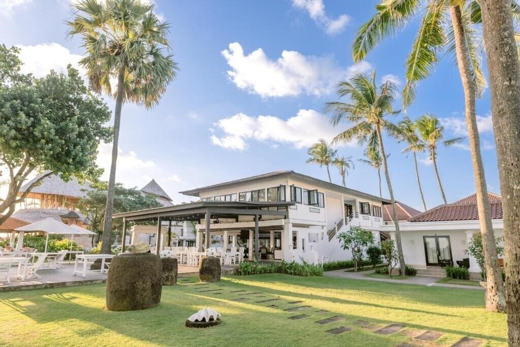 Территория Legong Keraton Beach Hotel 3*