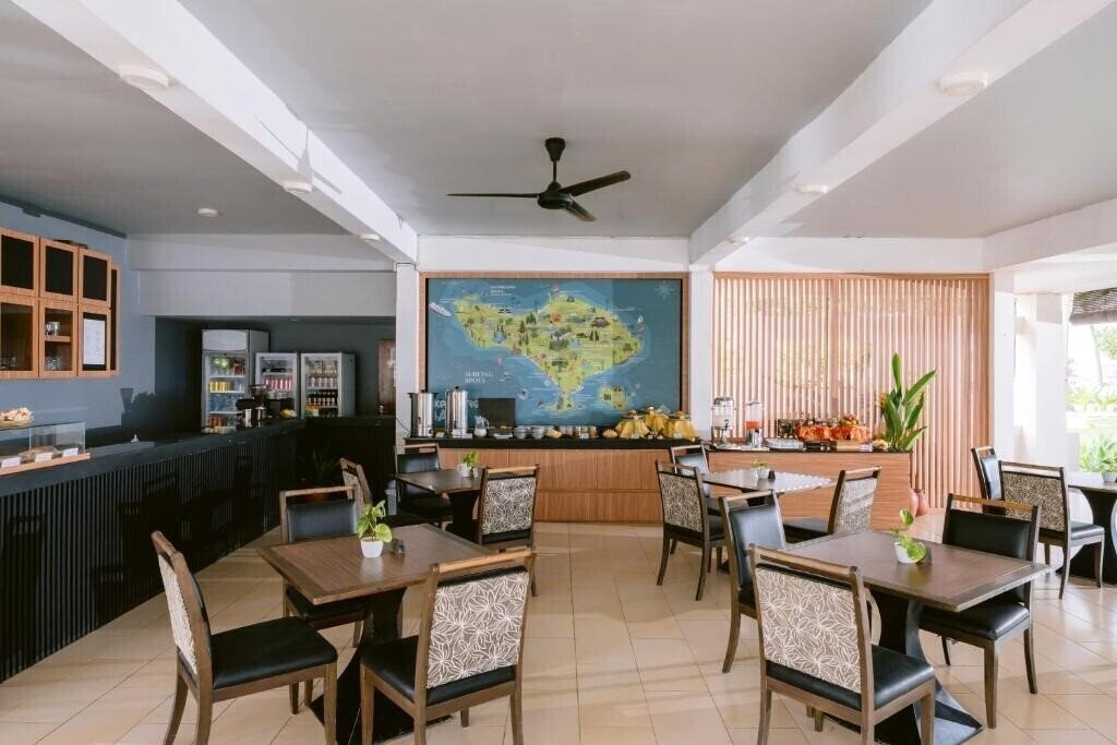 Панорама Legong Keraton Beach Hotel 3*