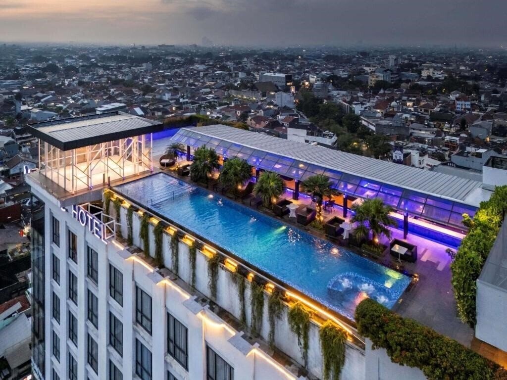 Готель Mercure Bandung City Centre 4*