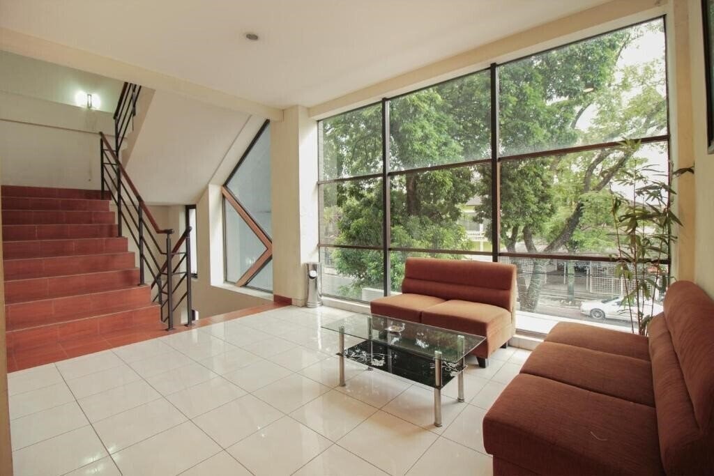 Панорама Oyo 259 Galaxy Inn 2*