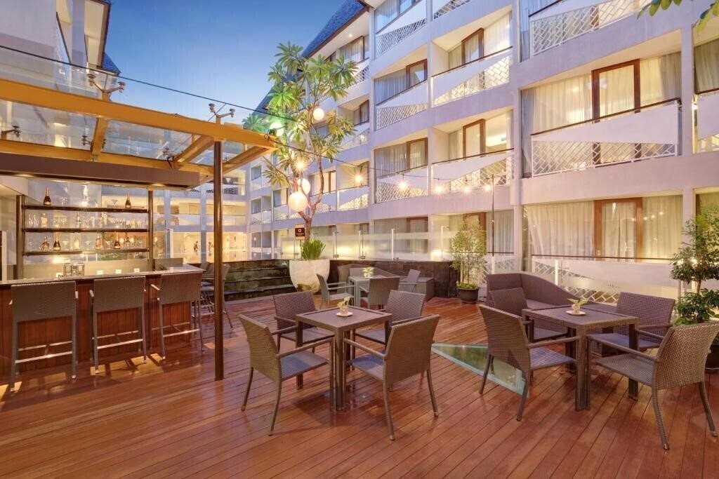 Територія Episode Kuta Bali 4*