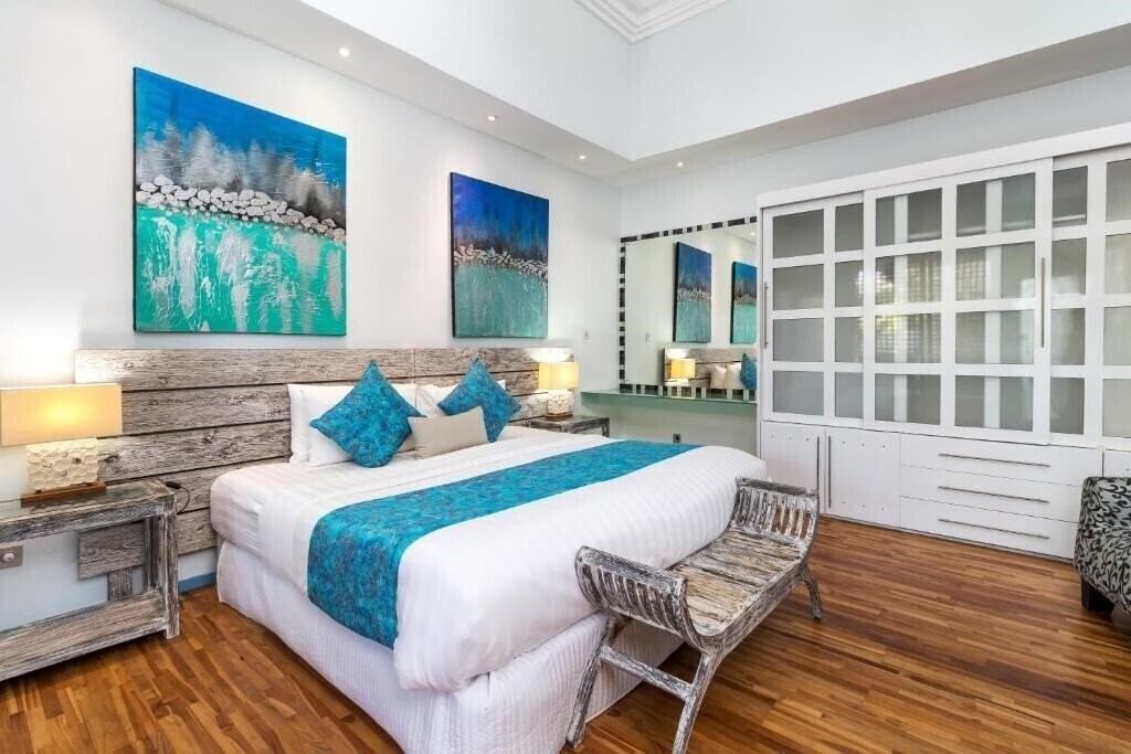 Апартаменти Pura Villa 4*