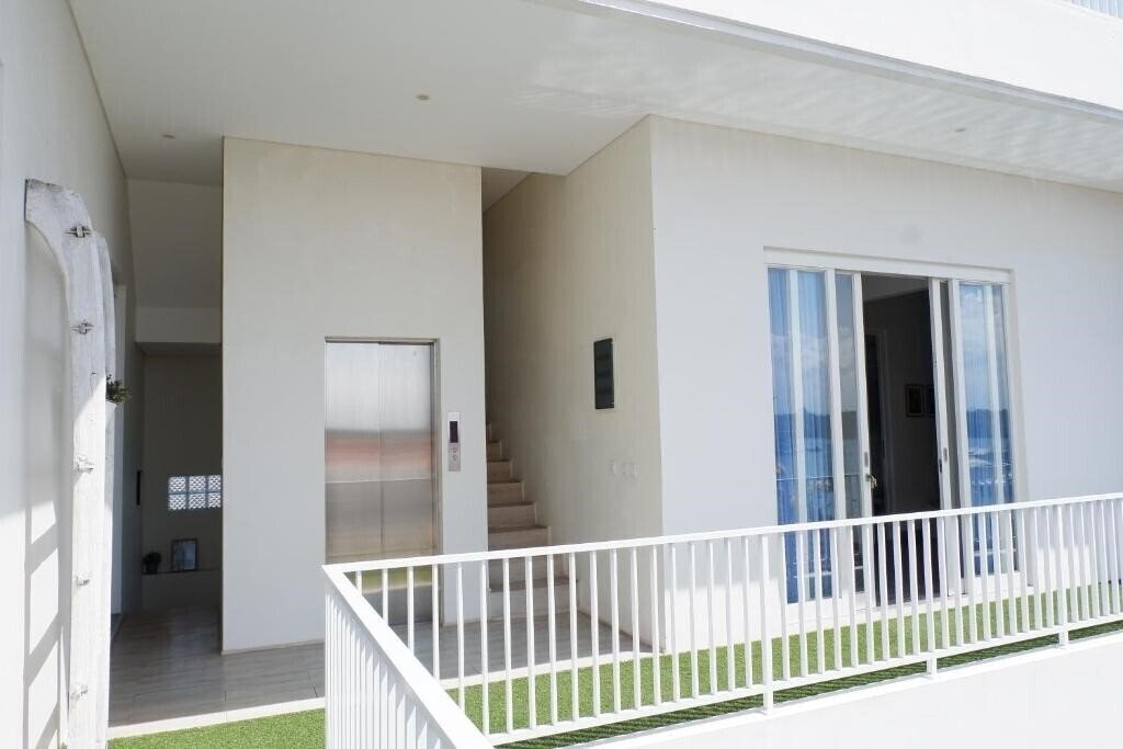 Панорама Villa Tepi Segara 4*