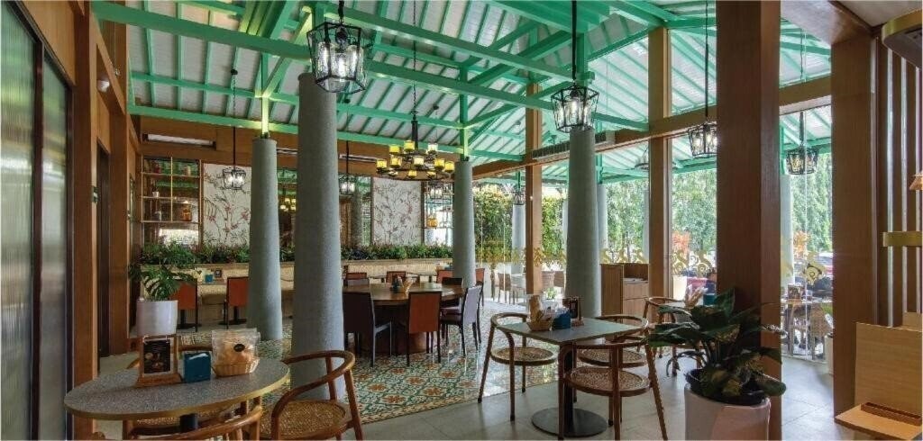 Изображение Blue Sky Hotel Petamburan 3*