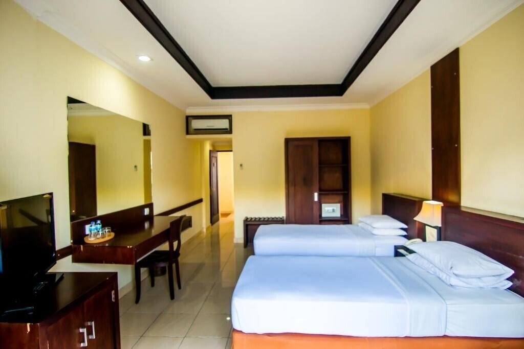 Панорама Champlung Mas Legian 3*