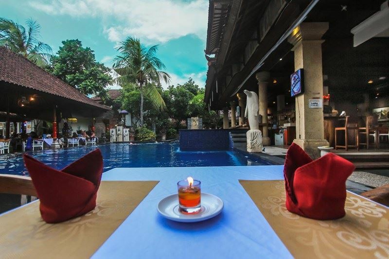 Територія Legian Village Hotel 3*