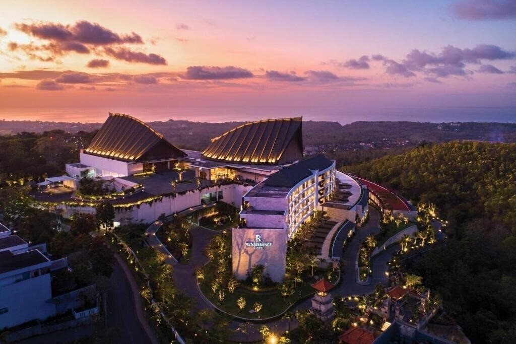 Отель Renaissance Bali Uluwatu Resort & Spa 5*