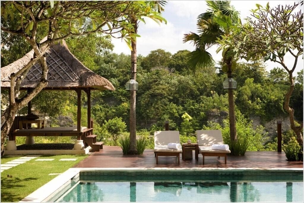 Апартаменты Karma Jimbaran 5*