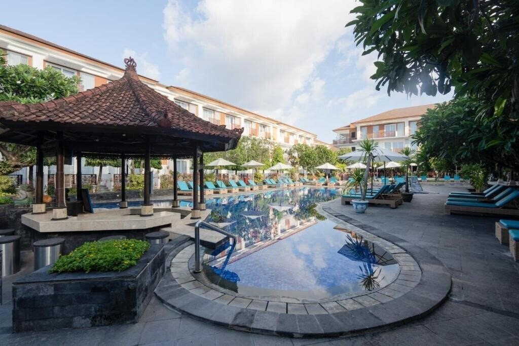 Территория Kuta Beach Club (ex. Sol By Melia’ Kuta Bali) 3*