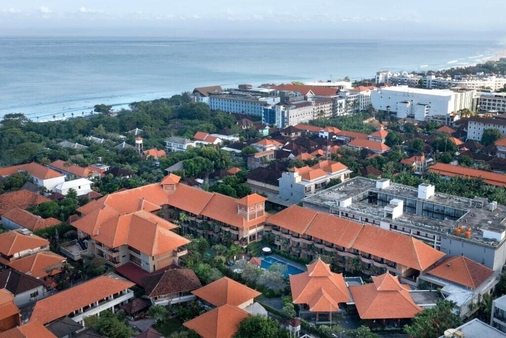 Панорама Adi Dharma Hotel 3*