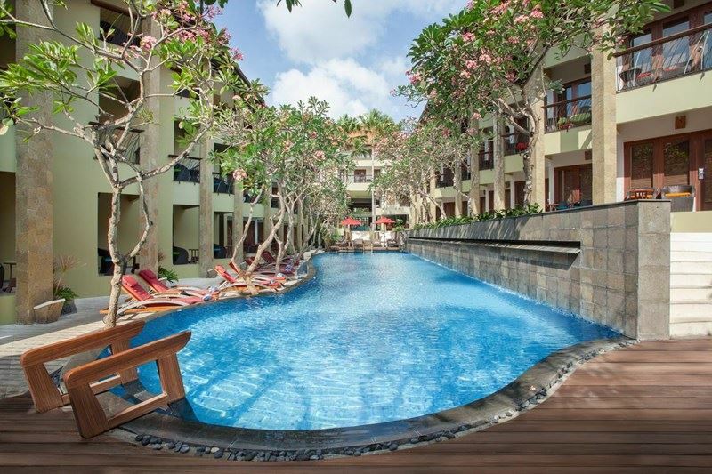 Готель Ibis Styles All Seasons Bali Legian 3*