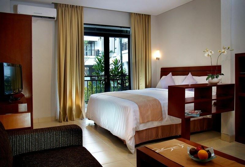 Фото Grand Kuta Hotel & Residence 4*