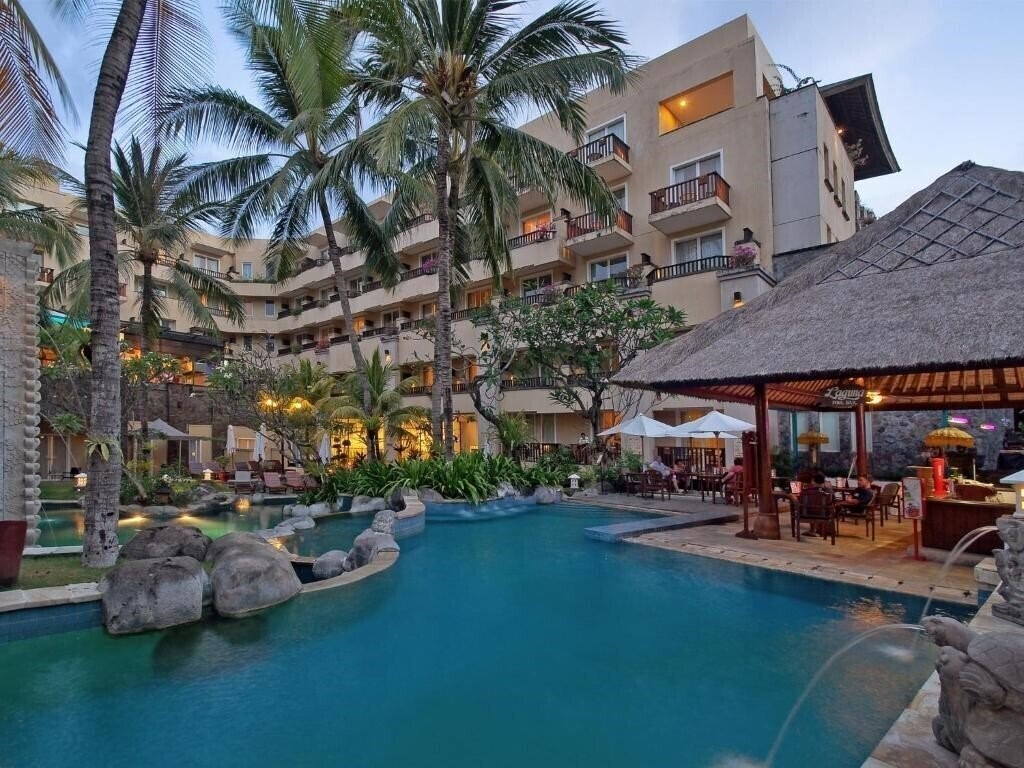 Готель Kuta Paradiso Hotel 4*