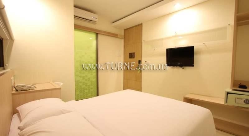 Апартаменти Grandmas Hotel 3*