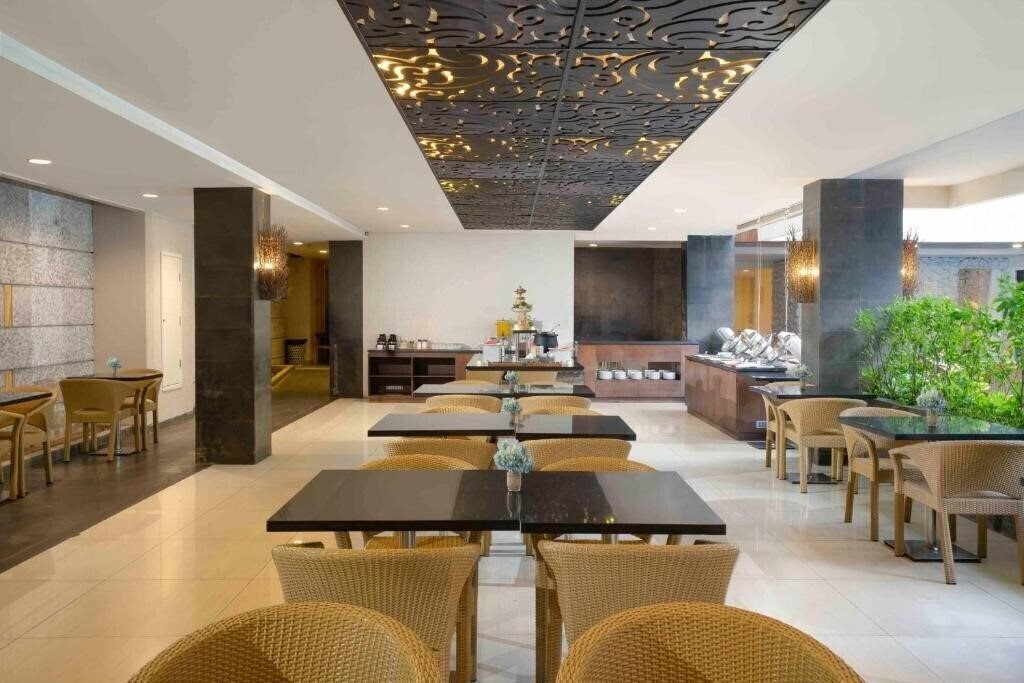 Панорама Solaris Kuta 3*