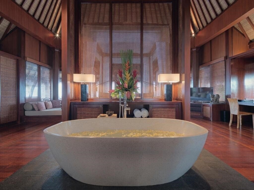 Картинка The Legian Bali 5*