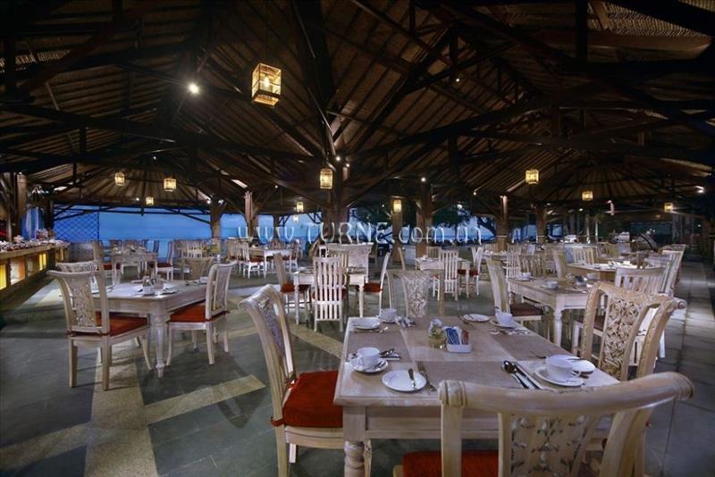 Апартаменти Aston Sunset Beach Resort 4*