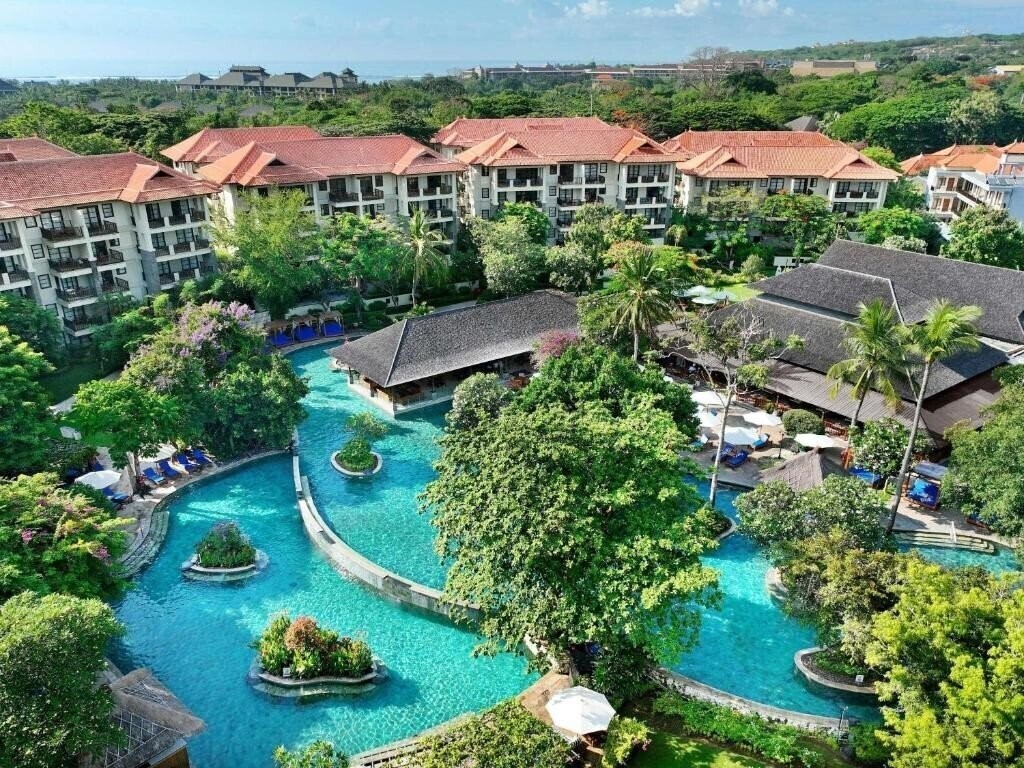 Отель Novotel Nusa Dua Hotel & Residences 4*