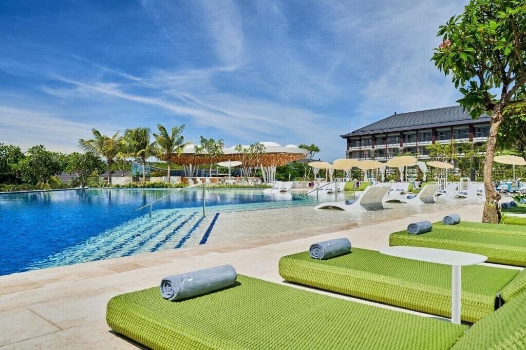 Отель Renaissance Bali Nusa Dua Resort 5*