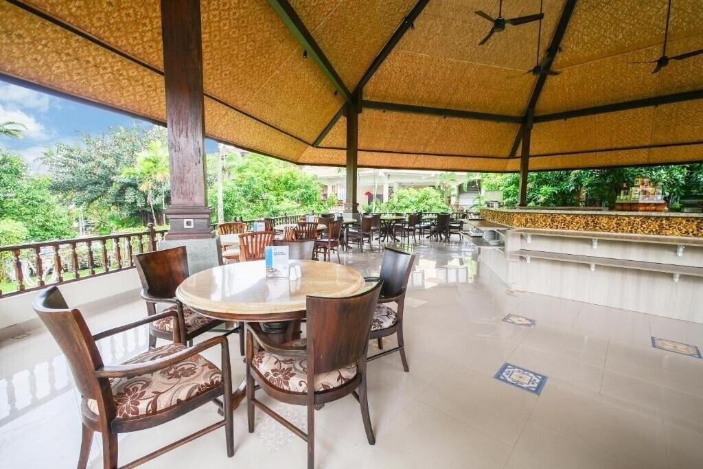Картинка Palm Beach Hotel & Resort 3*
