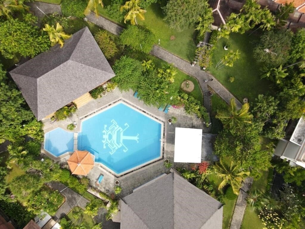 Панорама Palm Beach Hotel & Resort 3*