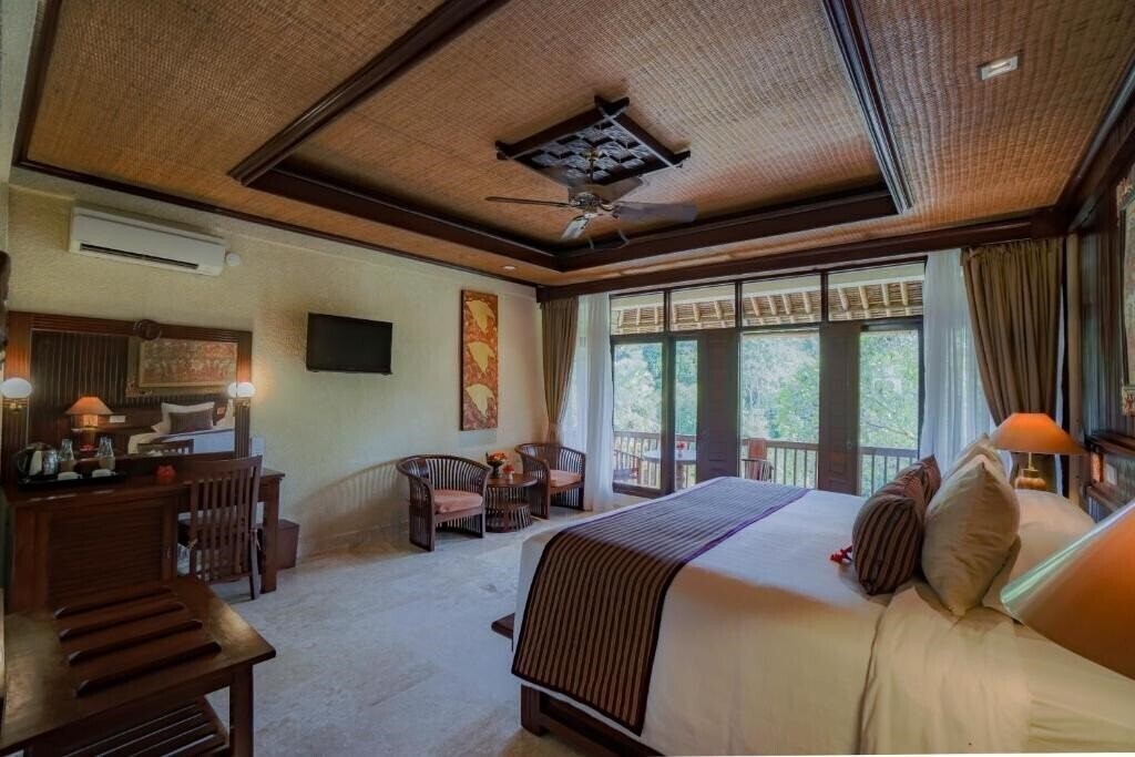 Апартаменти Tjampuhan & SPA 3*