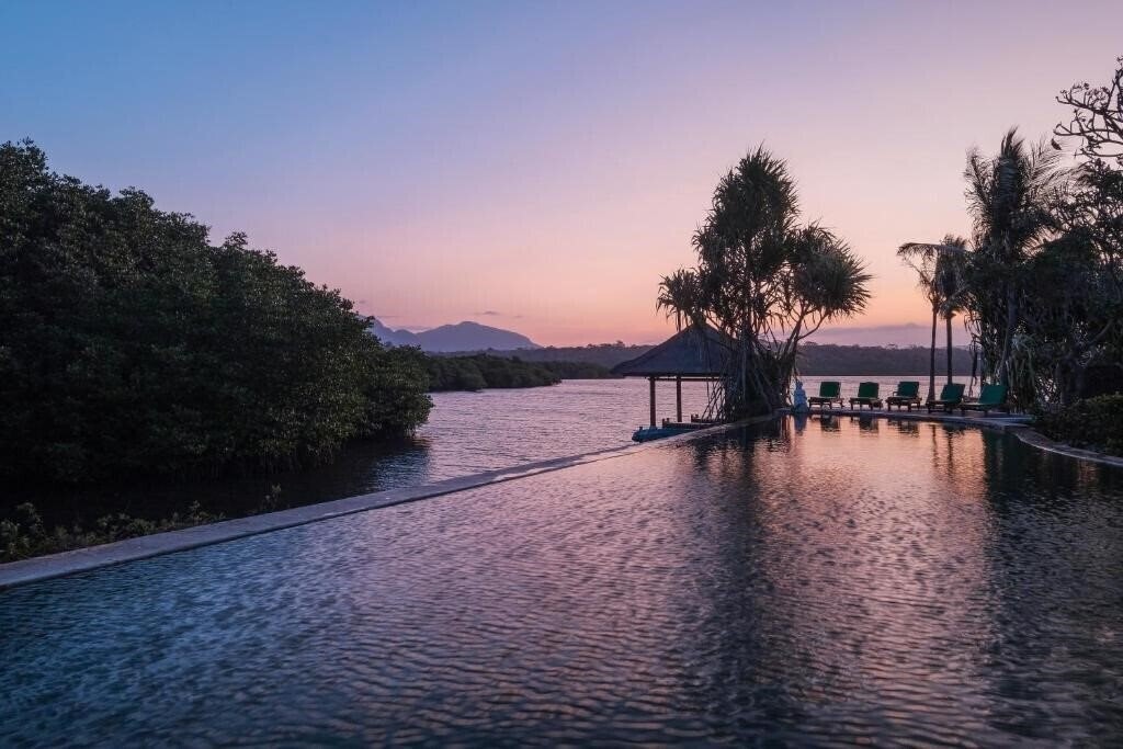 Изображение Mimpi Resort Menjangan 4*