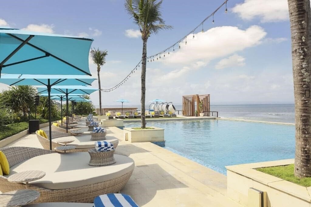 Территория Lv8 Resort Canggu Bali 5*
