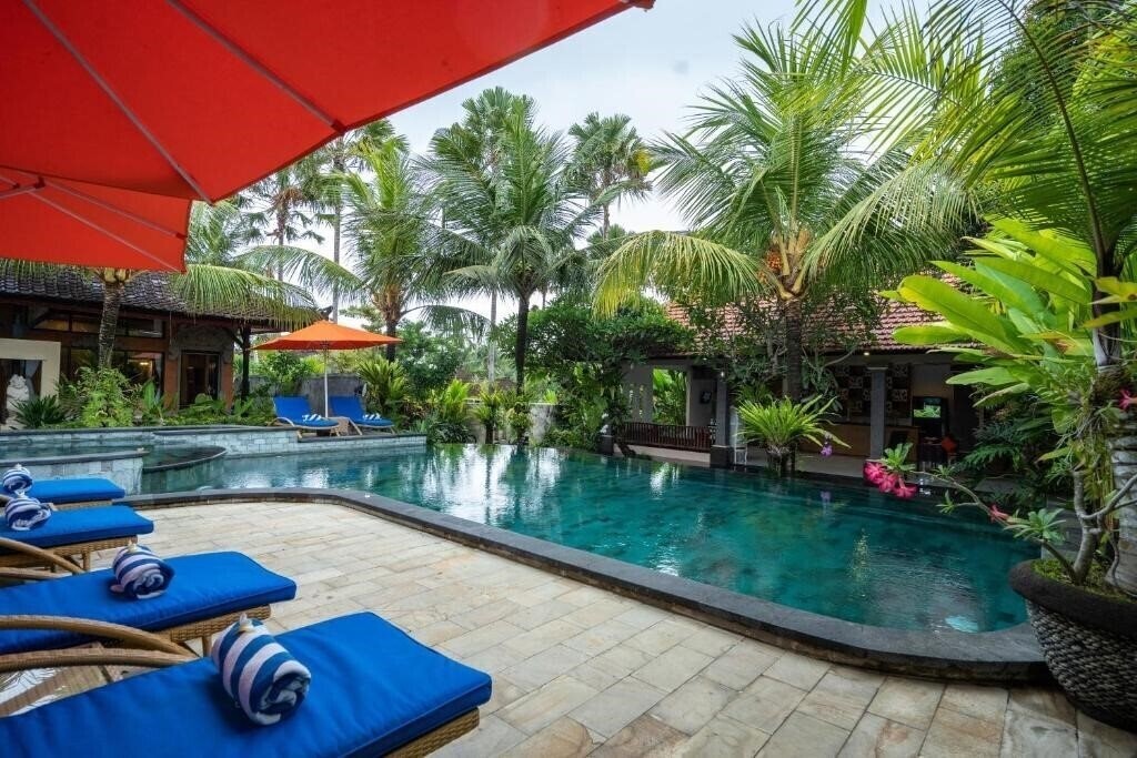 Отель Natya Hotel Tanah Lot 4*
