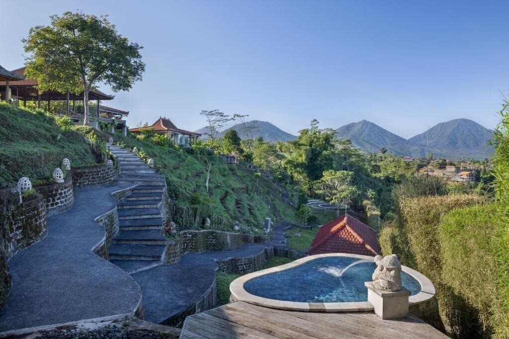 Отель Munduk Tentrem Resort 4*