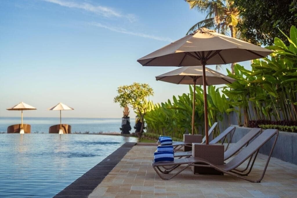 Территория Lovina Beach Club & Resort 3*