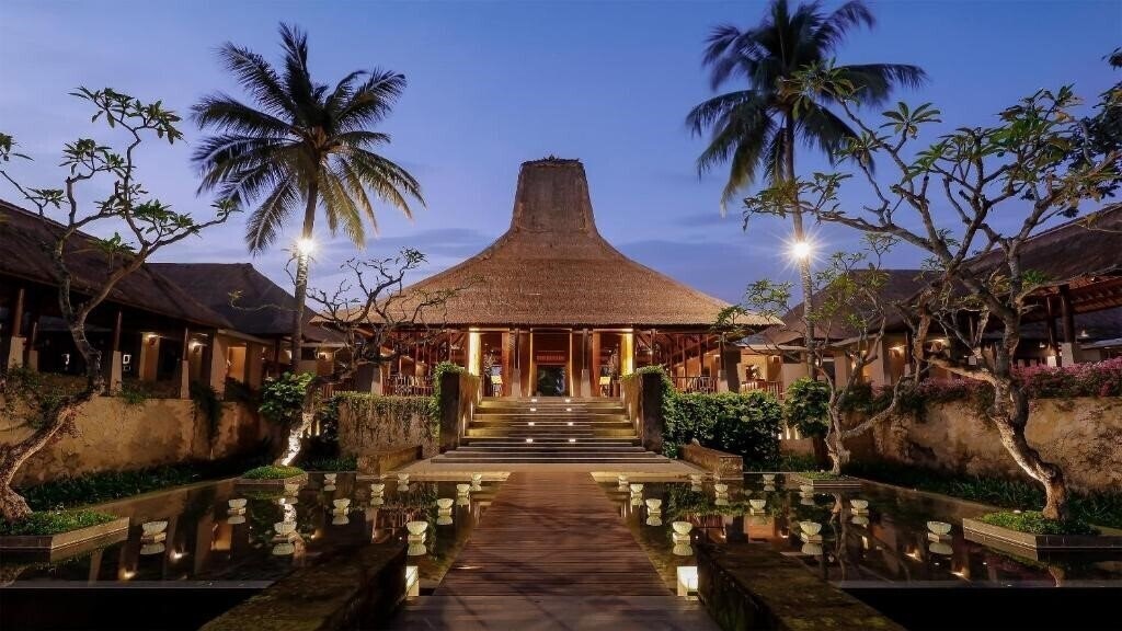 Апартаменты Maya Ubud Resort & SPA 5*