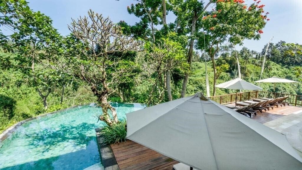 Апартаменты Natura Resort Ubud 4*