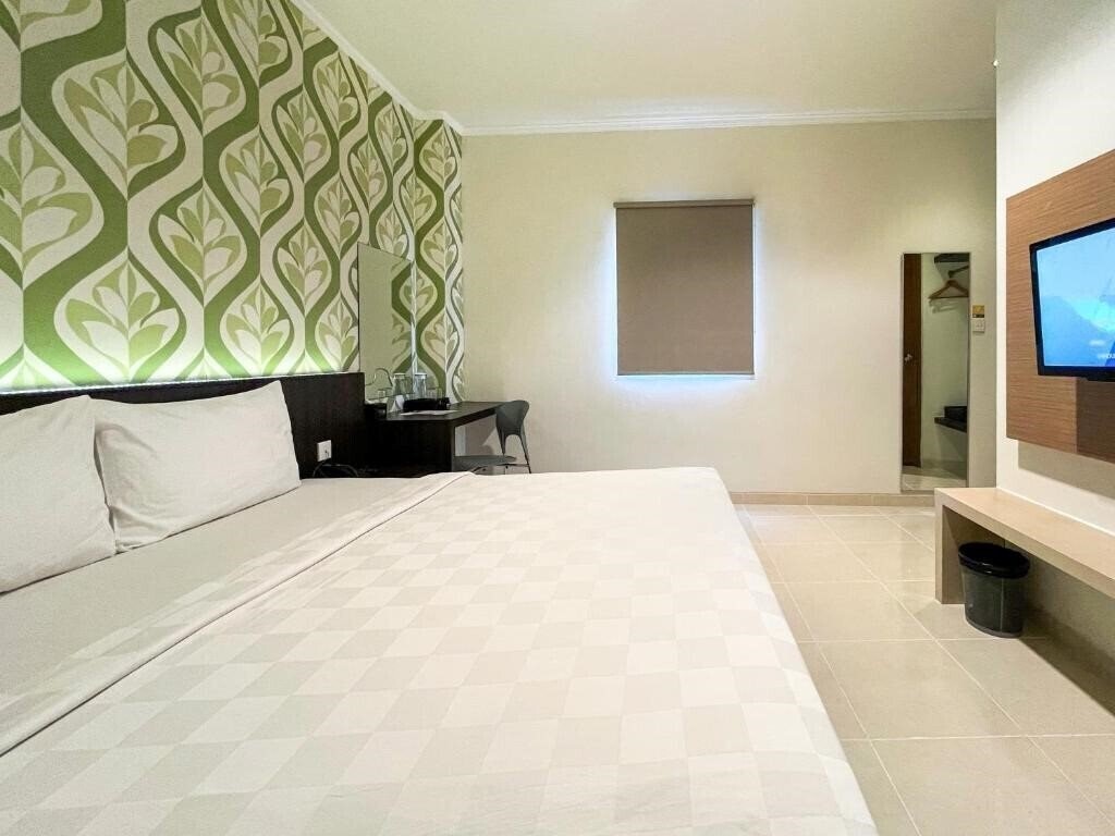 Панорама 88 Embong Kenongo 2*