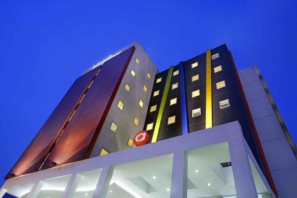 Готель Amaris Hotel Bekasi Barat 2*