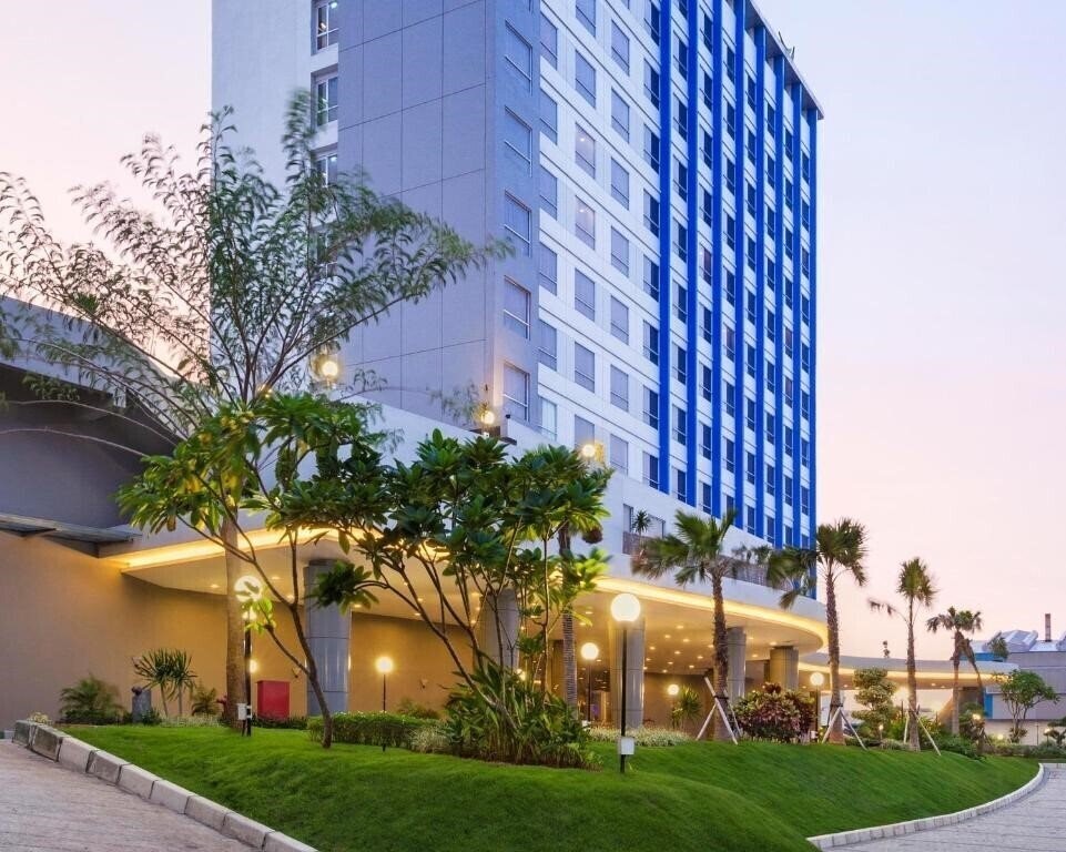 Отель Primebiz Cikarang 3*