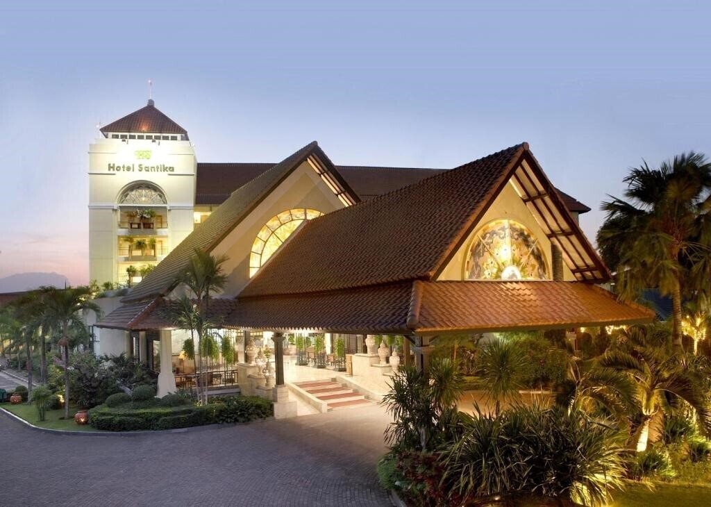 Территория Santika Cirebon 3*