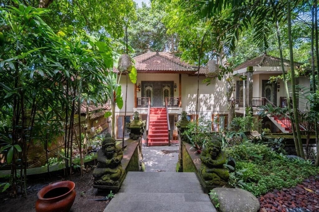 Апартаменты Svarga Loka 4*